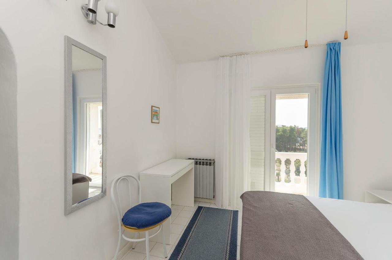 Apartments And Rooms On The Beach Vodice Buitenkant foto