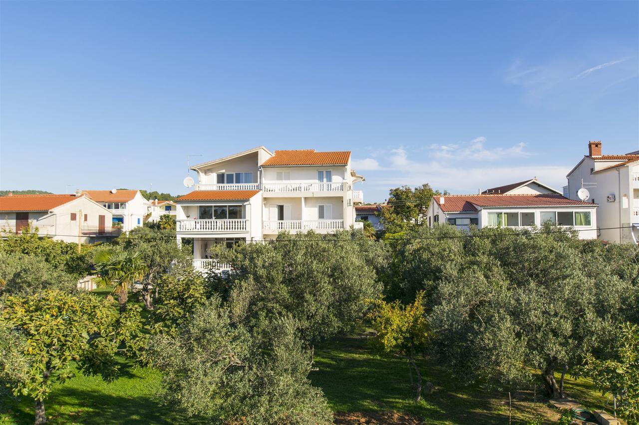Apartments And Rooms On The Beach Vodice Buitenkant foto